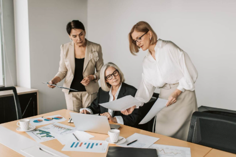Why Choose Financial Planning Tools for Reporting and Analysis